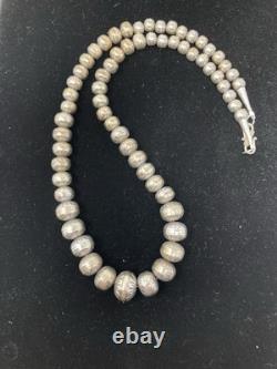 VTG Native American Ster. Silver Hand Stamped Bench Navajo Pearls Graduated 24