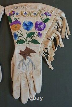 Very Fine 1920's Native American Plateau Embroidered & Beaded Gauntlet Gloves