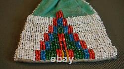 Very Fine Early 1900 Native American Plains Beaded Medicine Bag Double Sided