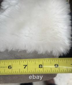 Vintage 1970s Ojibwe Native American Hand Made Beaded & Fur High Top Moccasins