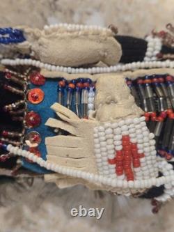 Vintage / Antique Native American Beaded Doll 7 inches