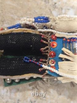 Vintage / Antique Native American Beaded Doll 7 inches