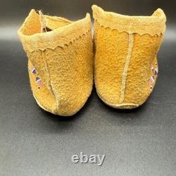 Vintage Crow Moccasins AUTHENTICATED Beaded Native American Handmade Mens
