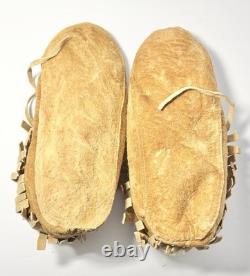 Vintage Handmade Native American Beaded Soft Sole Hide Moccasins Size 9