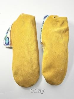 Vintage Handmade Native American Blue Beaded Hide Moccasins Size 9