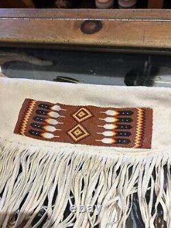 Vintage Leather Quiver With Brown Beaded Plate Native American B22
