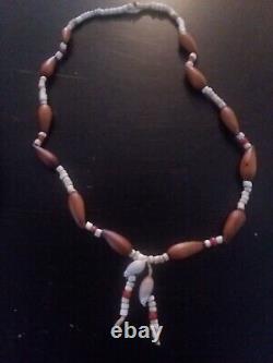 Vintage Native American (Arizona) hand strung beaded necklace with display case