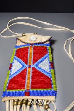 Vintage Native American Beaded Medicine Bag Fine Tight Beadwork Estate