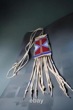 Vintage Native American Beaded Medicine Bag Fine Tight Beadwork Estate