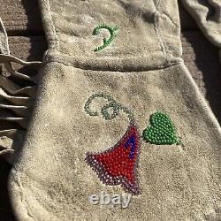 Vintage Native American Indian Leather Beaded Gauntlets Gloves withFringe Women