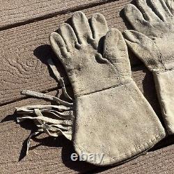 Vintage Native American Indian Leather Beaded Gauntlets Gloves withFringe Women