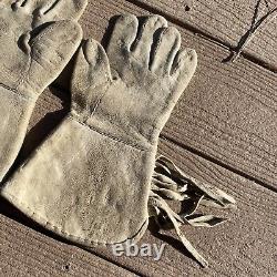 Vintage Native American Indian Leather Beaded Gauntlets Gloves withFringe Women