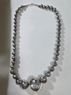 Vintage Native American Indian Sterling Silver Bead Necklace