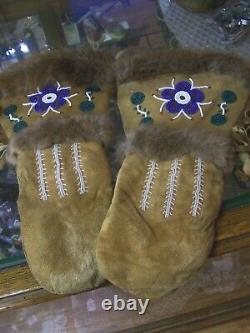 Vintage Northern Canadian Indigenous Indian Dene beaded mitts Native American