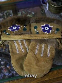 Vintage Northern Canadian Indigenous Indian Dene beaded mitts Native American