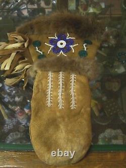 Vintage Northern Canadian Indigenous Indian Dene beaded mitts Native American