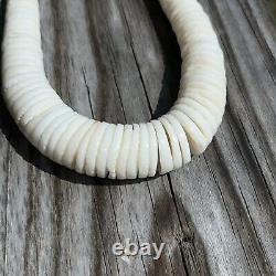 Vintage Santo Domingo Graduated Shell Necklace Native American Barrel Clasp