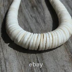 Vintage Santo Domingo Graduated Shell Necklace Native American Barrel Clasp