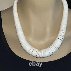 Vintage Santo Domingo Graduated Shell Necklace Native American Barrel Clasp