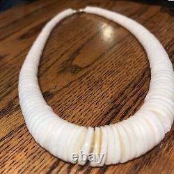 Vintage Santo Domingo Graduated Shell Necklace Native American Barrel Clasp