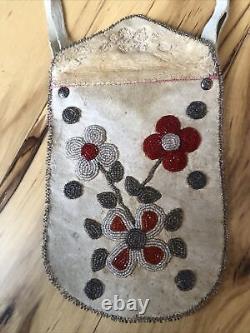 Vintage Sioux So Soft Deer Brain Tanned Leather Beaded Pouch Size 5 1/2 X 8