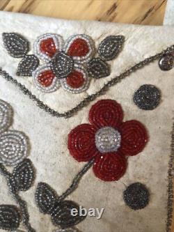 Vintage Sioux So Soft Deer Brain Tanned Leather Beaded Pouch Size 5 1/2 X 8