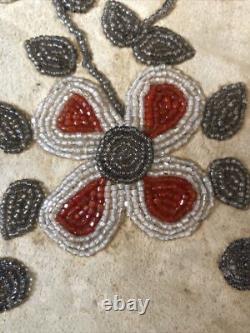 Vintage Sioux So Soft Deer Brain Tanned Leather Beaded Pouch Size 5 1/2 X 8