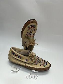Vintage TAOS Buckskin Leather Beaded Moccasins Native American Indian Gypsy