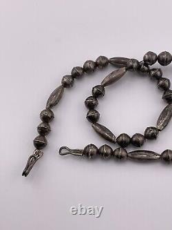 Vintage native american sterling silver bead necklace