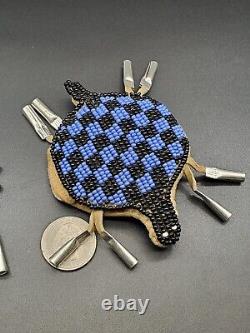 Vtg Native American Beaded Lizard & Turtle Horsehair Fetish Amulet Pouches