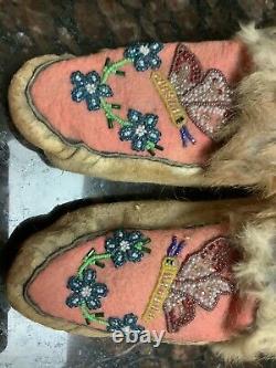 Vtg Native American Beaded Moccasins