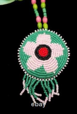 Vtg Native American Hand Beaded Flower Necklace with Original Tag Coushatta
