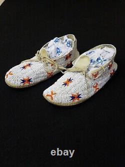 Womens Size 9 Full Beaded Star Design Buckskin Native American Indian Moccasins